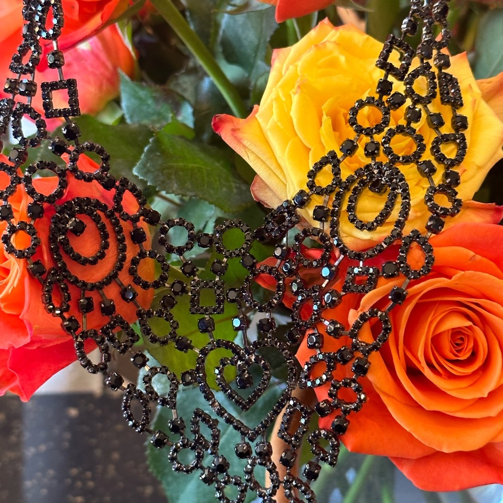 Stunning Black Stones Chocker Style Necklace. - Picture 7 of 7